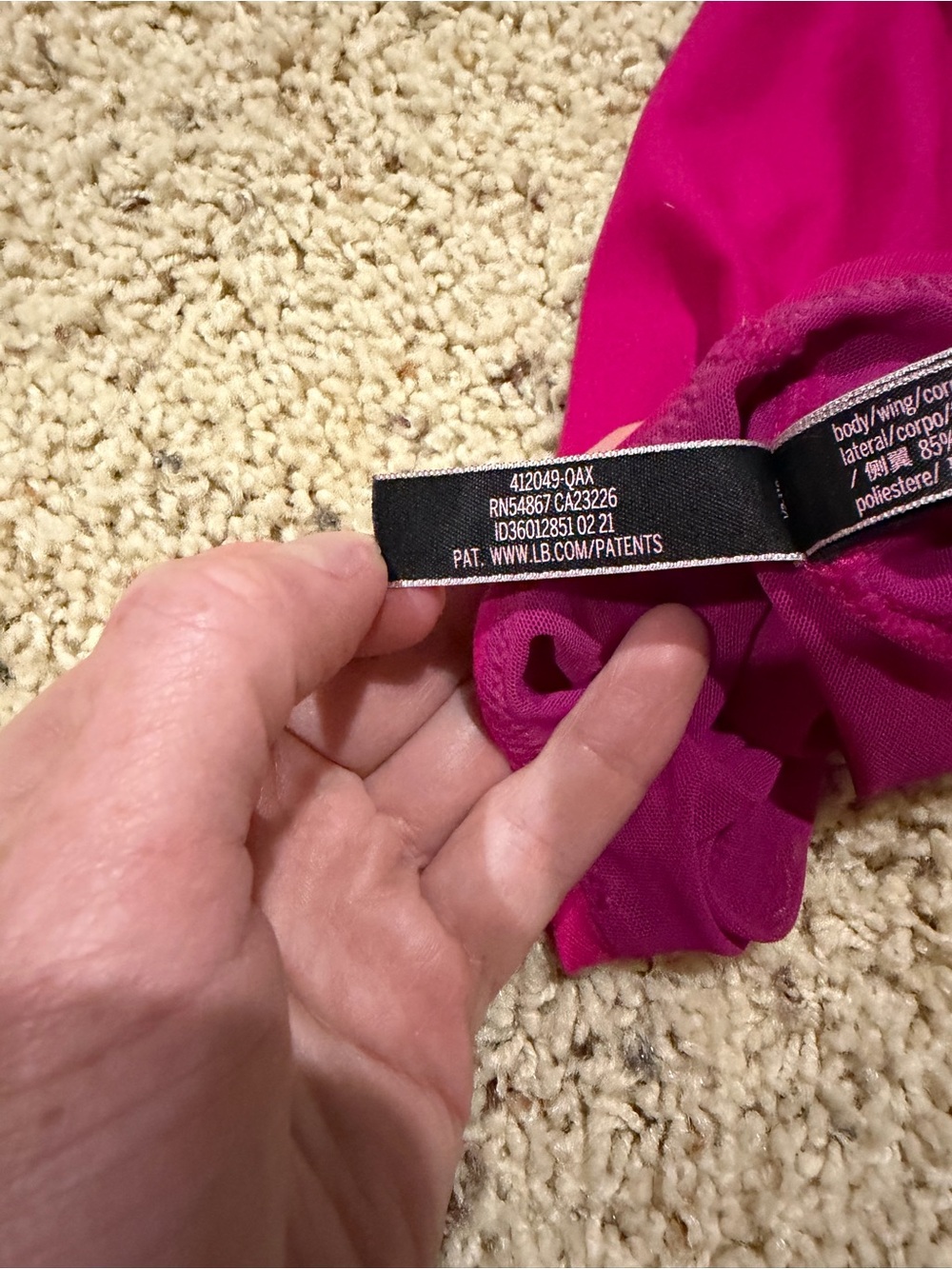 Victoria’s Secret Magenta Pink Sports Bra - Picture 4 of 4